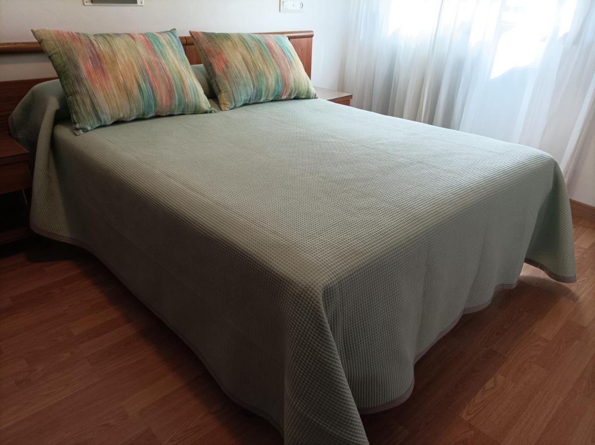א-קורוניה Hostal Palas מראה חיצוני תמונה