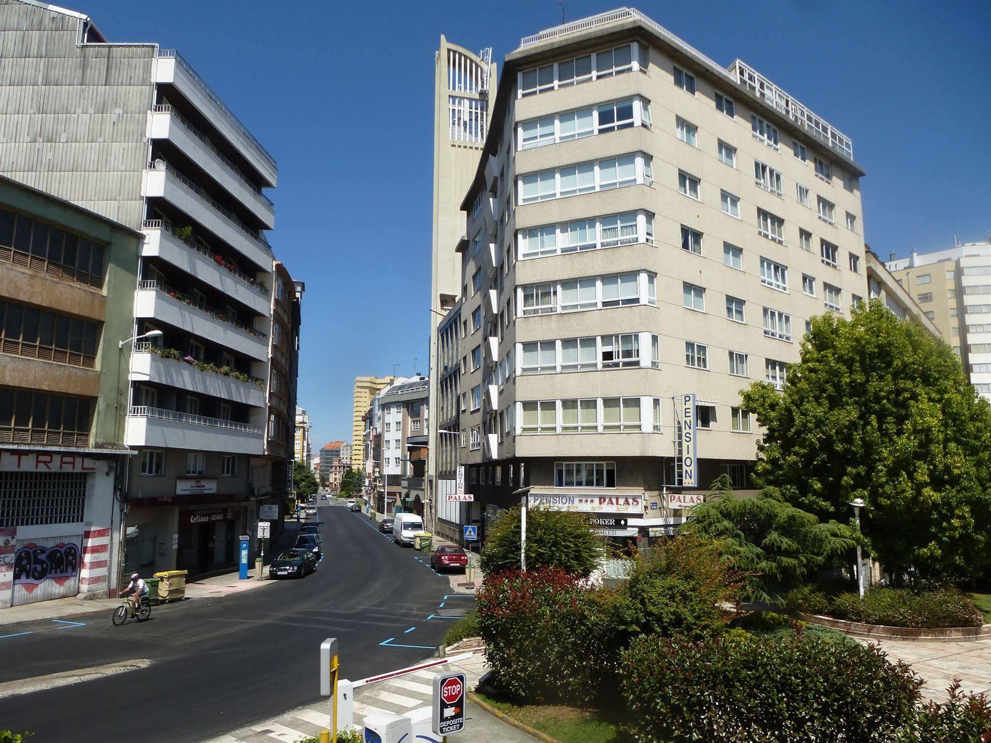 א-קורוניה Hostal Palas מראה חיצוני תמונה